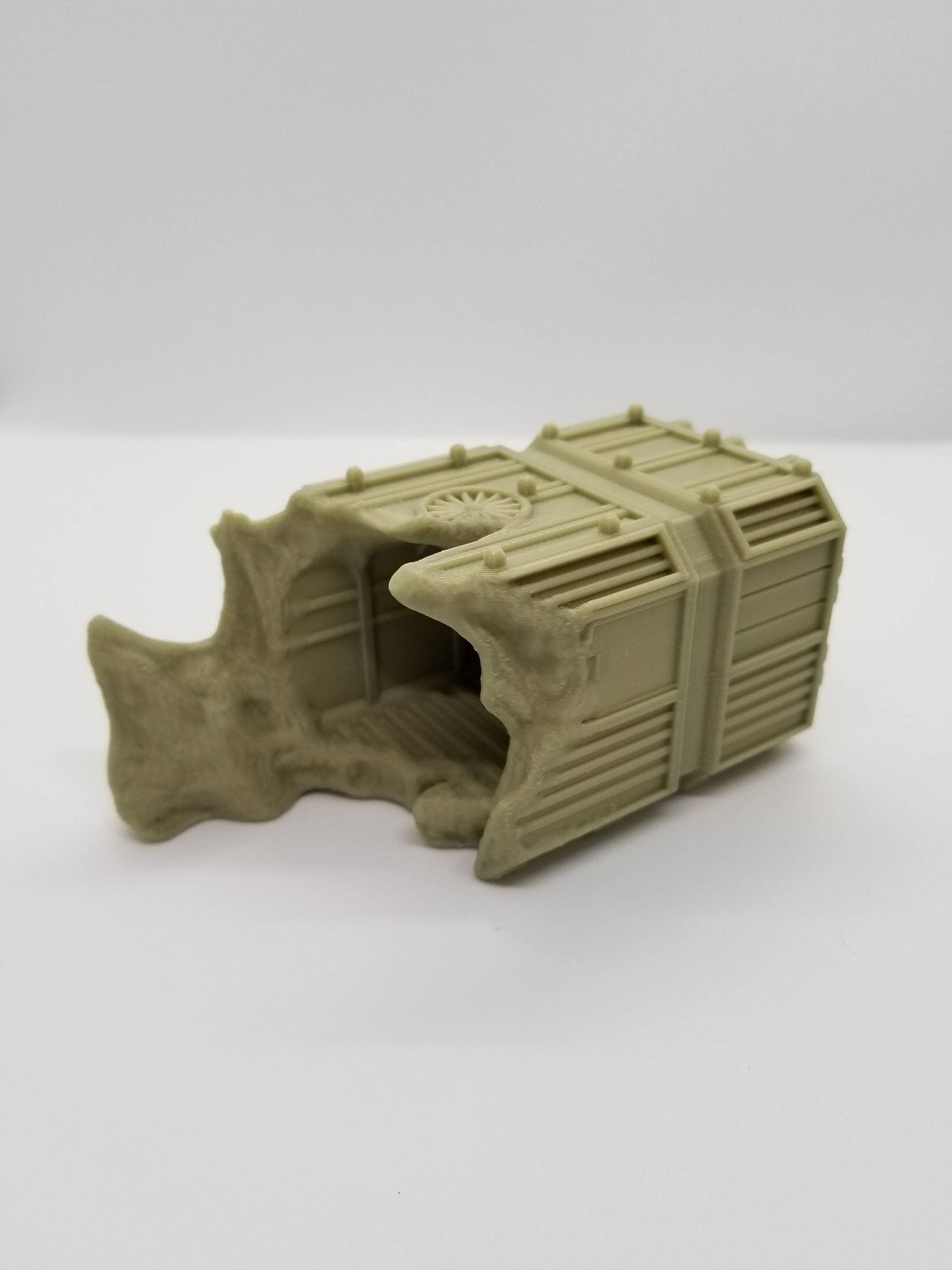 Warlayer / 3d Printed Sci-Fi Ruined Crate / 28mm Wargaming Terrain / Print to Order / Licensed Printer